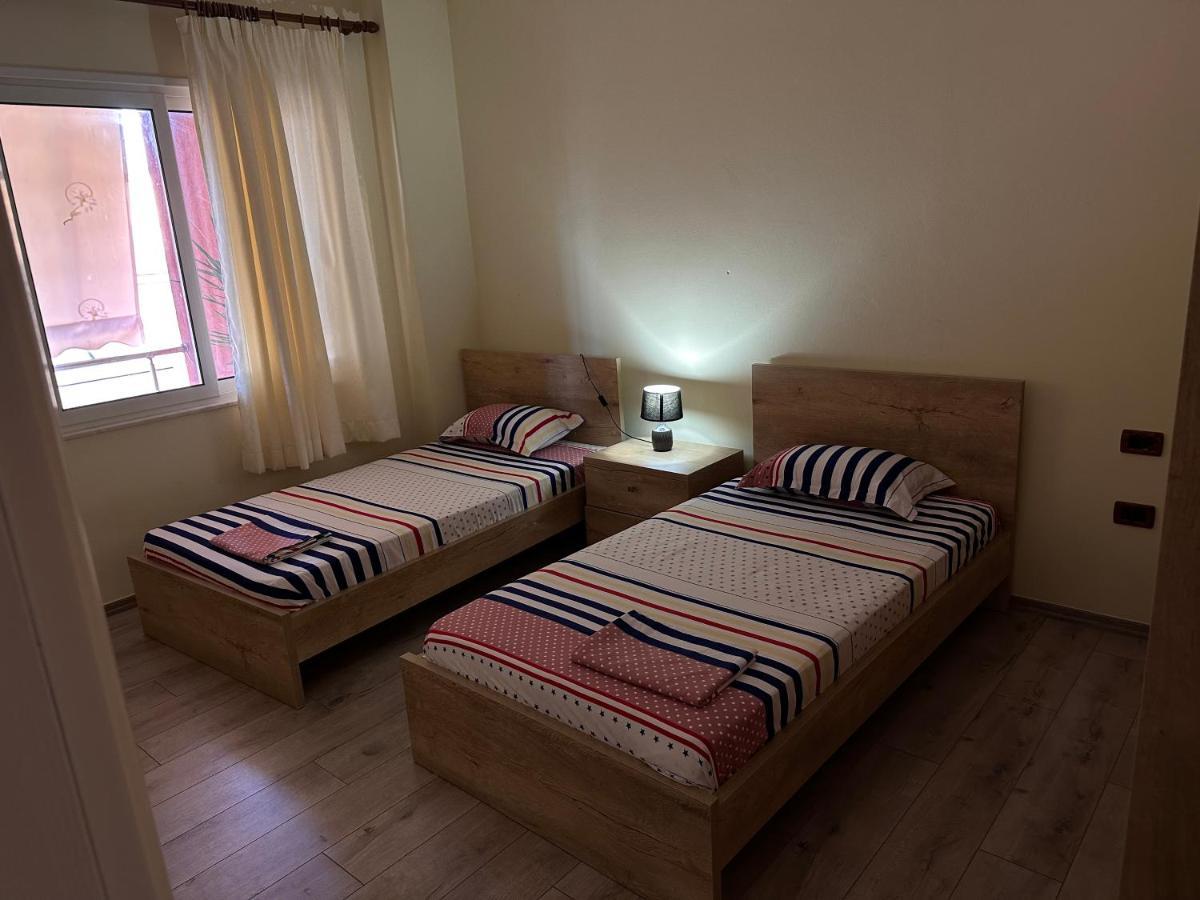 Family Apartments Sarande Exterior photo